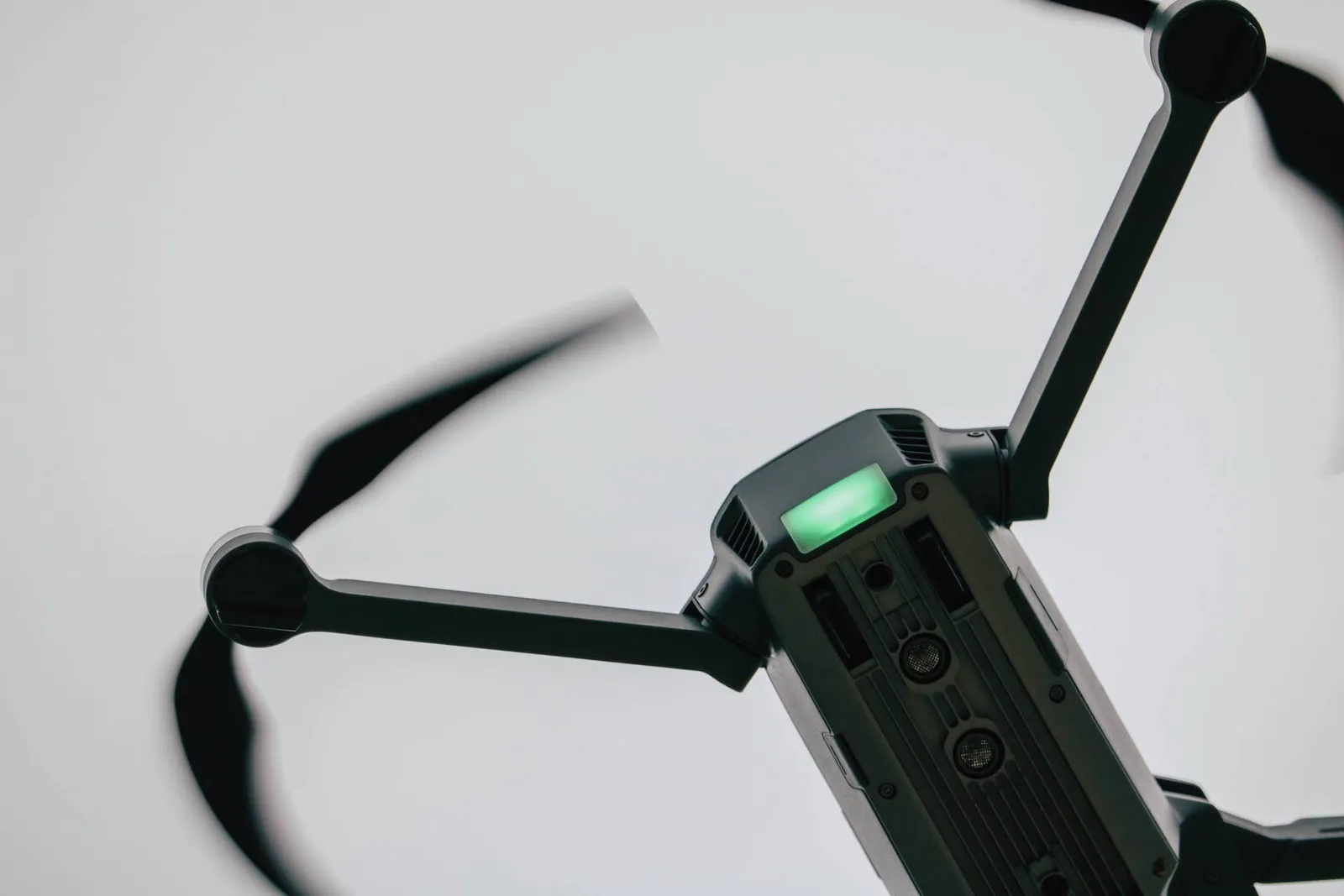 victordrosne-drone-photo-libre-de-droit-unsplash-credits-goes-to-kaleb-kendall-1-500x500.jpg