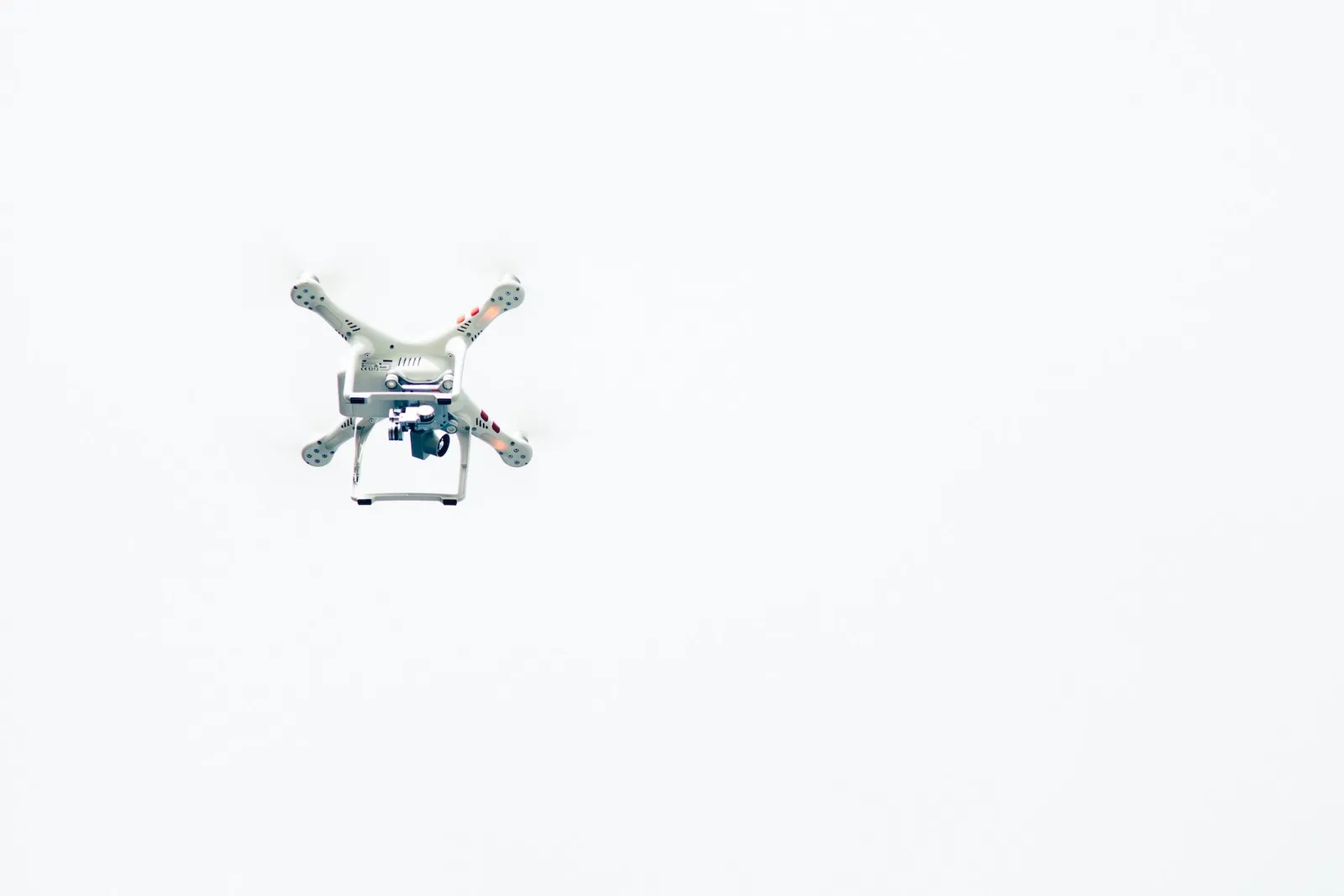 victordrosne-drone-photo-libre-de-droit-unsplash-credits-goes-to-clem-onojeghuo-500x500.jpg
