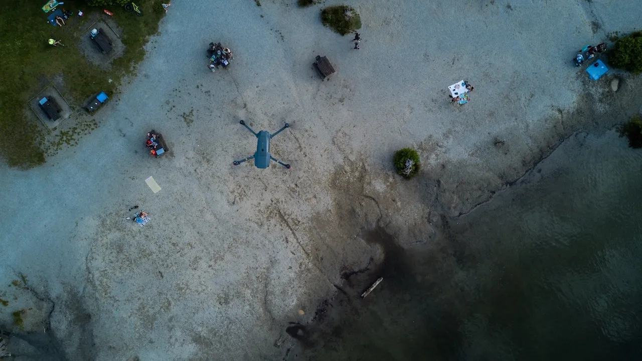 victordrosne-drone-photo-libre-de-droit-unsplash-credits-goes-to-arnoldas-dogelis-500x500.jpg