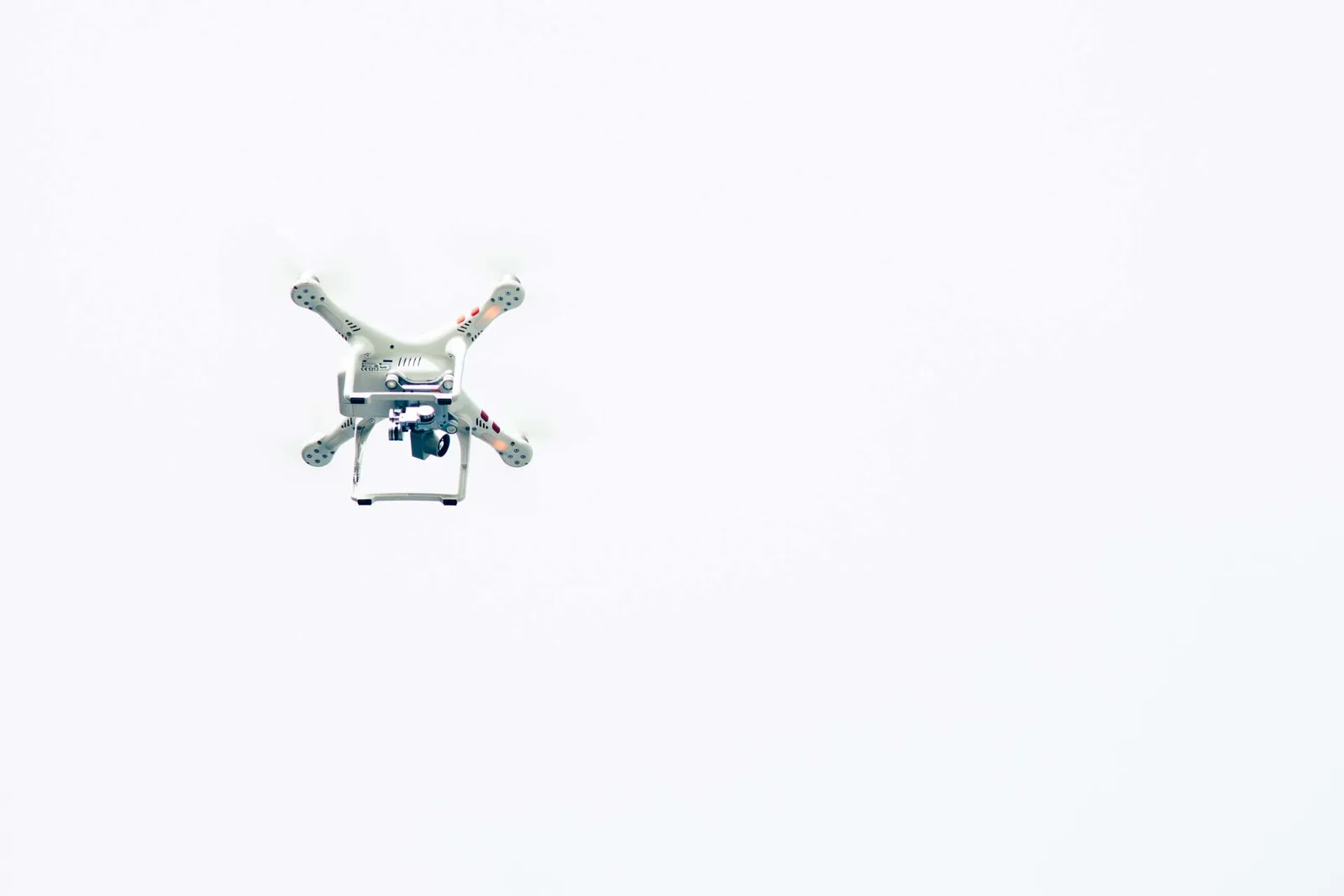 cover-article-category-drone-victor-drosne-3-500x500.jpg